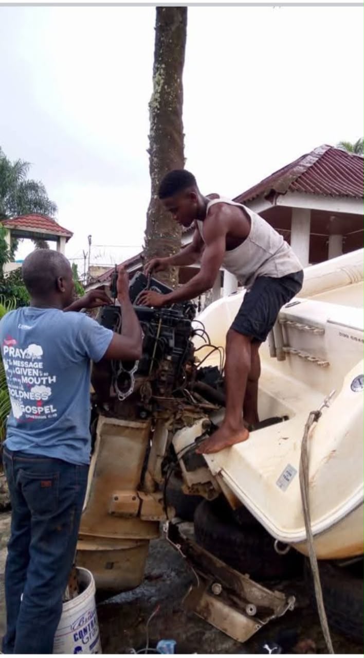 Power Marine Work 20