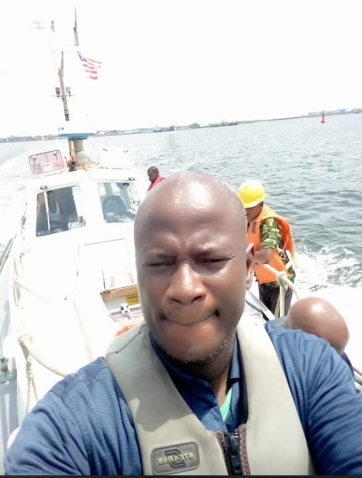 Power Marine Work 18